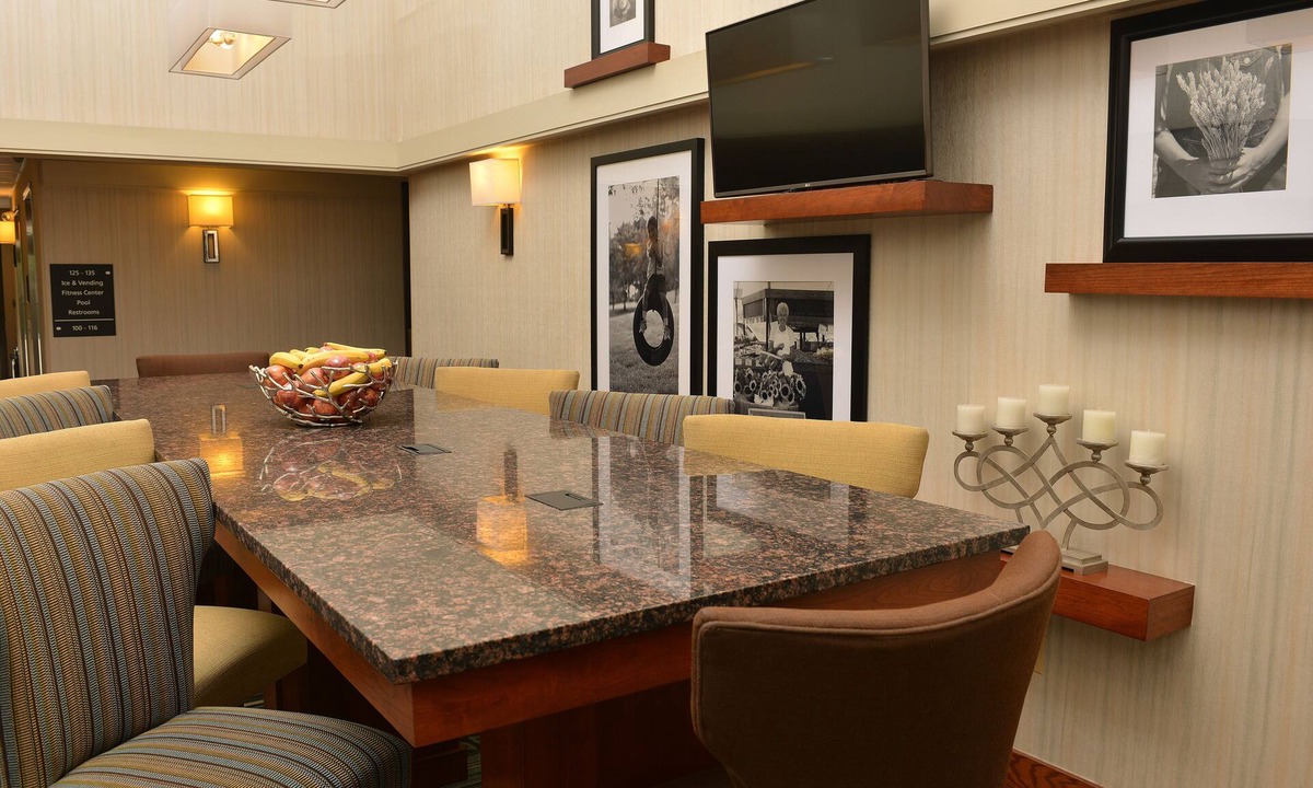 Springfield Hotel | Hampton Inn Springfield-South