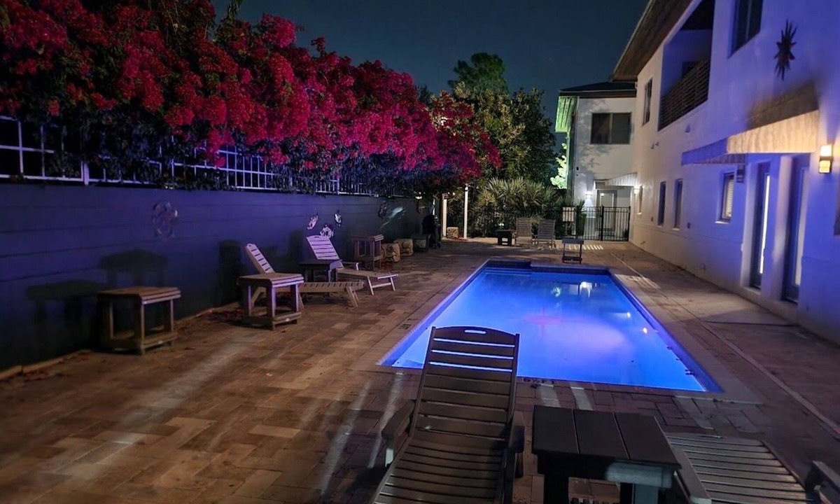 Winter Park Apartment | Just 3 Blocks to Park Ave Shops/Restaurants, 2 From The Winter Park Village!