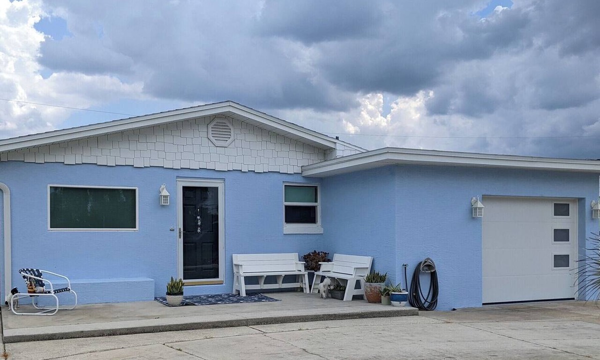 Plaza Shores House | Steps from the beach with pool!