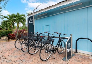 FLASH SALE! Family-Friendly Condo Minutes from Theme Parks w/ Resort Waterpark & Mini Golf in Winter Garden