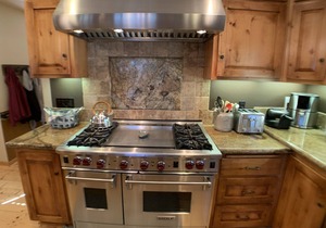 HUGE LAKE LODGE- 6BD, 4BATH, 5 KING BEDROOMS! LAKE VIEWS, FREE TROLLEY #5709 in Big Bear Lake