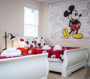 Disney 