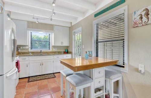 Central Naples House | A Private Oasis Complex in Naples