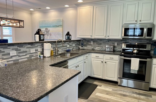 Keys Of Marsh Harbor House | Availability for Sea Witch Festival 26' Weekend! Community near Dart bus shuttle