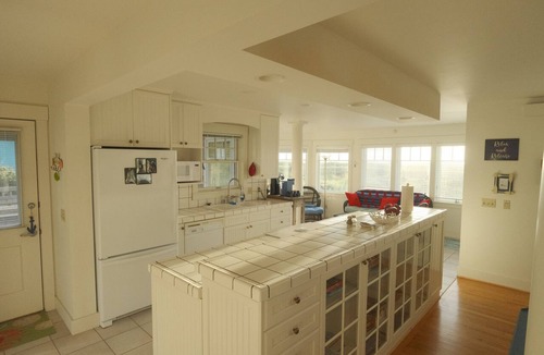 Seabrook House | Beach Front, Cape Cod Coastal Story Book Home, 10 minutes from Westport
