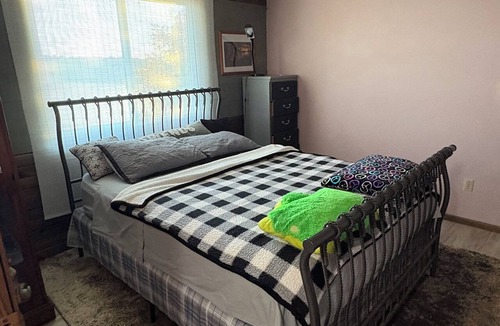 Perham Cabin | Cozy/Rustic Devils Lake Cabin, 5 miles from Perham, perfect for relaxing.
