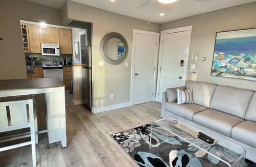 Ogunquit Condo | One bedroom third floor unit at The Lookout