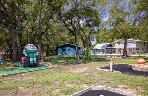 Burnet RV Rental | RV Site - Pull Through 21