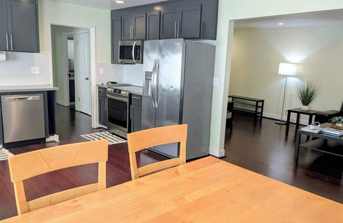 Rex Manor House | Silicon Valley Stays Casa Dos