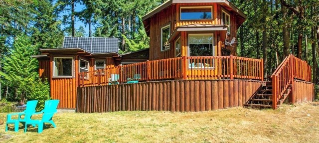 1BR Dog Friendly | WoodStove | Deck | Firepit in Sequim
