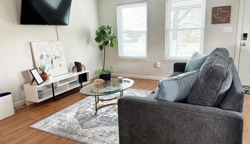 2 bed 2 bath Modern Farmhouse in Old Town Spring in Spring