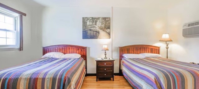2 Modern Double-Bed Rooms Close to Cadiz Activities Plus Free Parking in Harrison County