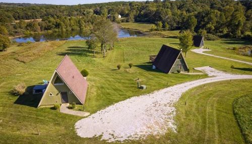 3 A-Frame Cabins w Hot Tubs Near Wine Trail in Makanda