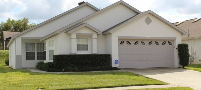 3 MILES FROM DISNEY! Private SOUTH facing Pool. Awesome family villa in Kissimmee