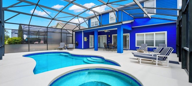 5 STAR LUXRY SOUTH FACING LARGE POOL DECK GOLF/DISNEY VILLA, VERY PEACEFUL in Davenport