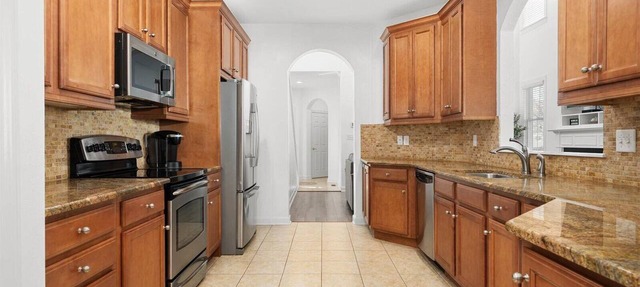 5BR Bayside Resort Home/Walk to Pools, Playground & Pickleball/10 Min to Beach in Selbyville