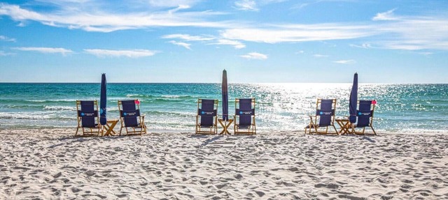 Barefoot Bungalow-Cozy Retreat, Seacrest 30A Pet Friendly,4 Bikes,6 beach chairs in Rosemary Beach