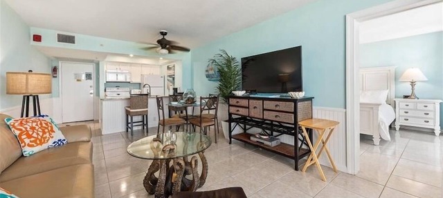 Beach Condo/Island Beach Resort/No Cleaning Fee/Condo 411 in Jensen Beach