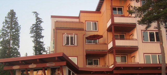 Beautiful Luxury Condo with Stunning Views, Sleeps 4 in Birch Bay