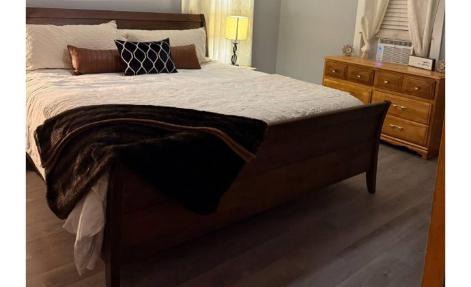 Bluebonnet apartment Athens tx king size bed 2 min from courthouse in Athens