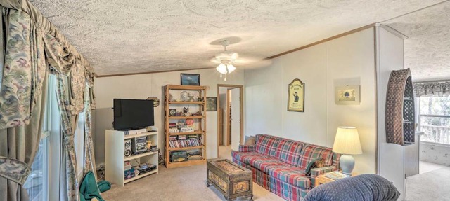 Bright Steinhatchee Home: Proximity to Ocean! in Steinhatchee