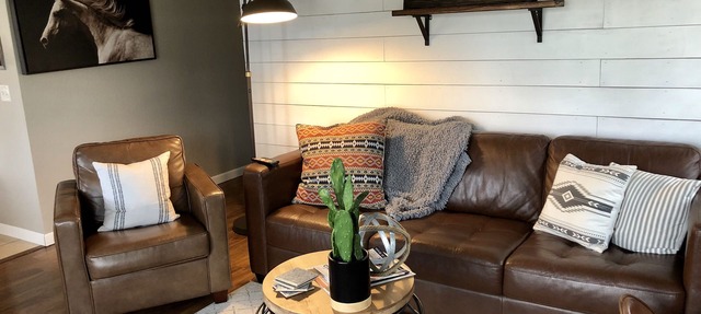 Broken Arrow's Best!- Pool table, fire pit, & more! in Broken Arrow