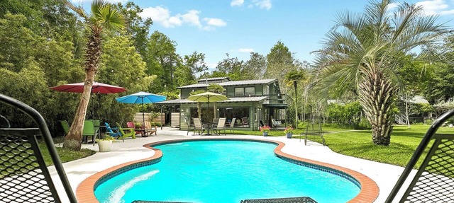 Casa Verde ~ Secluded & Peaceful property, 2 minutes from downtown Covington. in Covington