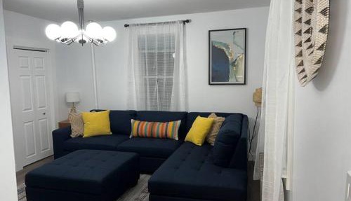Charming 3BR, 1BA Near Heart of Boston! in Watertown