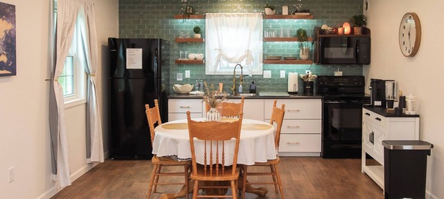 Charming guest suite only 3 miles from Sight & Sound Theater. in Smoketown