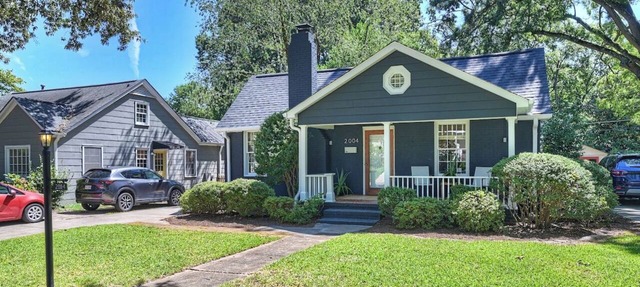 Charming Historic Bungalow · Walkable to Eats/Park in Charlotte