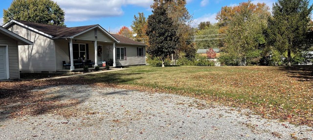 Charming pet friendly 3-bedroom 2 Bath house with WiFi, AC in fabulous Energy. in Energy