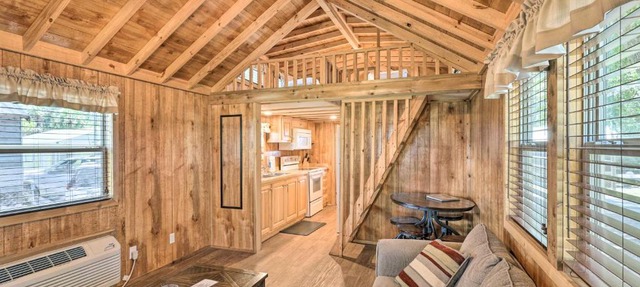 Charming Steinhatchee River Cottage Unit 10! in Steinhatchee