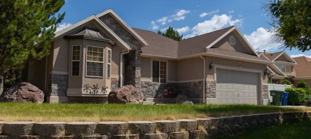 Clean, Family Friendly, Spacious, Comfy Mattress, All 3 King Beds in west valley city