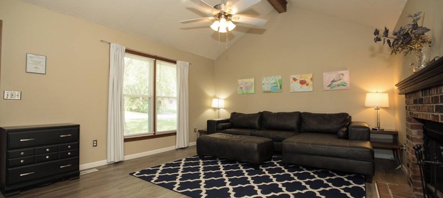⭐️Comfortable✅Clean✅ Central✅!Stylish✅!PetFriendly⭐️Backyard⭐️Grill in Shawnee