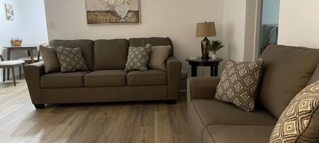 Comfortable & spacious 2 bedroom in Rock Falls