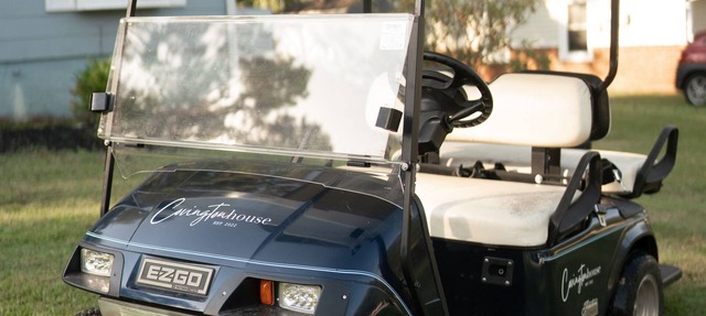 Complimentary Golf Cart - .9 Miles From Square - Hot Tub in Covington
