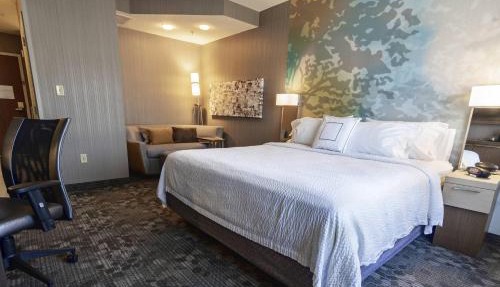 Courtyard by Marriott Cleveland Willoughby in Willoughby