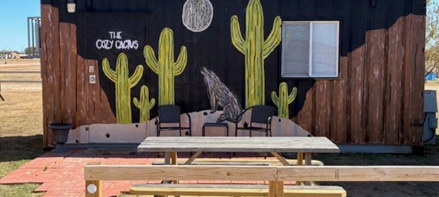 Cozy Catcus Container Cabin in Silverton Texas in Silverton