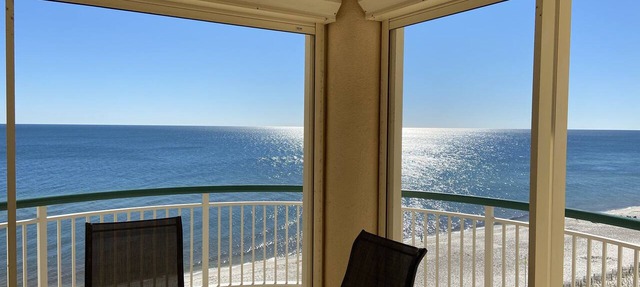 Escape to the Private, White Sandy Beaches of Beach Colony W 8 C in Pensacola