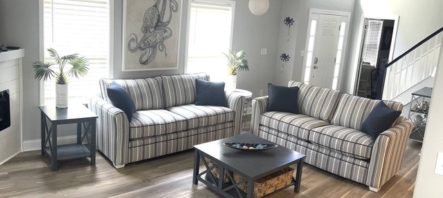 Family Beach Getaway, Sleeps 10,Community Pool,Beach Shuttle,Steps to Water Park in Rehoboth Beach