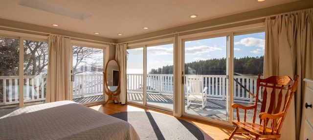 Fantastic Waterfront Views in Phippsburg