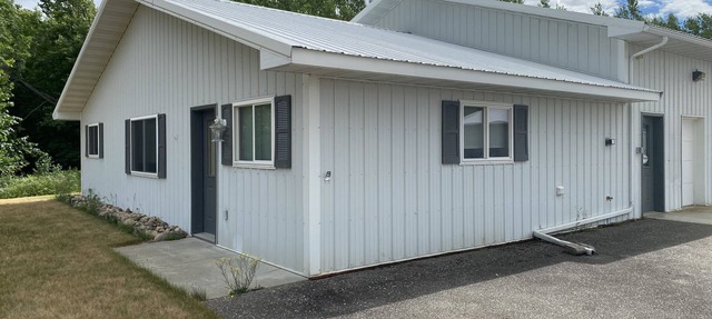 Fishing for a room.we've got a great catch! Excellent location near Woman Lake in Hackensack