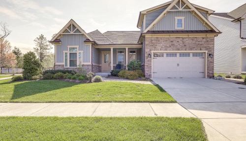 Furnished Outdoor Space: Family Home in Ocean View in Ocean View