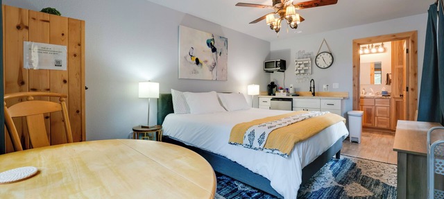 Gateway to Lassen Volcanic! Cozy Woodland Studio in Westwood