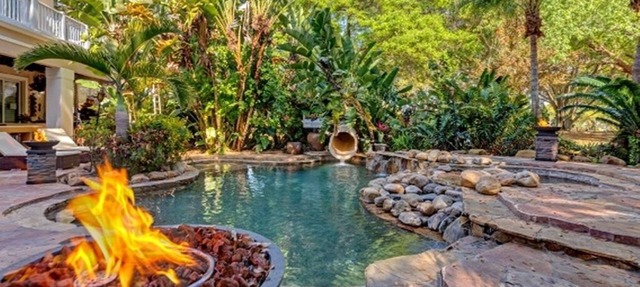 Gorgeous 62 Acre Island Estate - 10 Bedrooms in 2 Buildings in Clermont