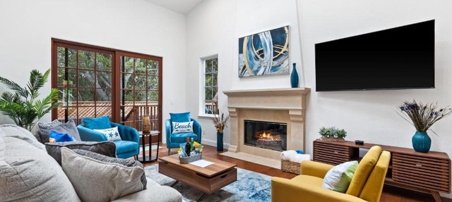 Gorgeous Santa Cruz Villa - Modern Beachside Paradise with NEW Hot Tub & Fast Wi-Fi in Santa Cruz