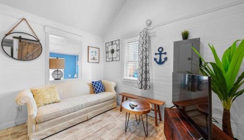 GV - Romantic Beach Getaway in Columbus