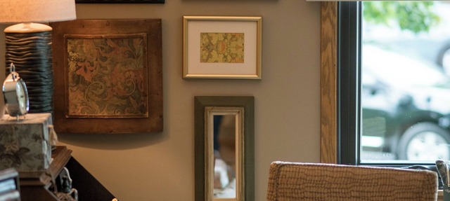 Haven & Hearth nComfort, Character, & Curation - Cul-de-Sac - Fireplaces + Patio in Albert Lea