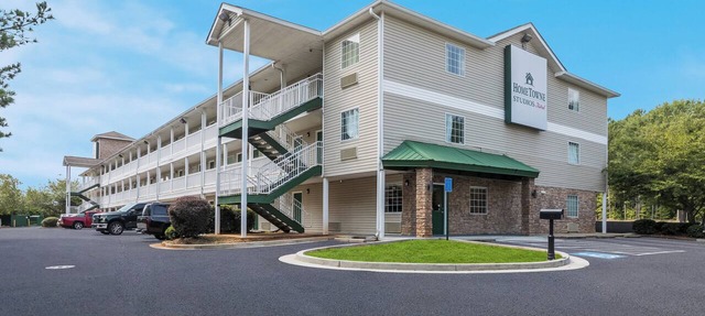 HomeTowne Studios by Red Roof Covington, GA in Covington