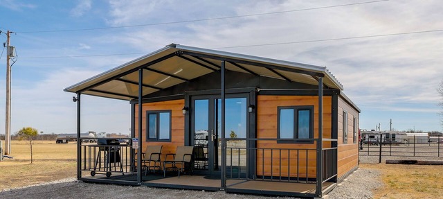 Hunt, Fish & Explore! Tiny Home Near Oologah WMA in Nowata